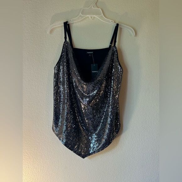 NWT Torrid Deep Black Sequin Cowl Cami - Size 2 - Picture 6 of 12